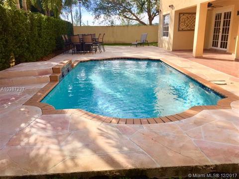 16203 NW 84th Pl, Miami Lakes, FL 33016 photo 4