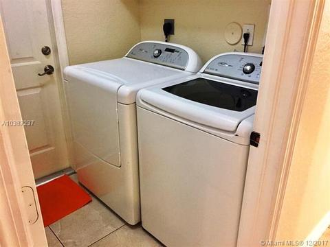 16203 NW 84th Pl, Miami Lakes, FL 33016 photo 28