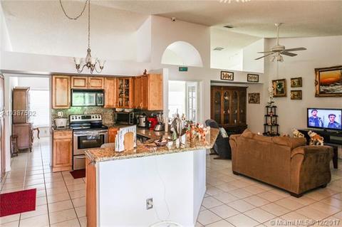 Undisclosed, Hialeah, FL 33018 photo 11