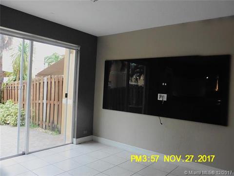 7640 NW 114th Path, Doral, FL 33178 photo 8