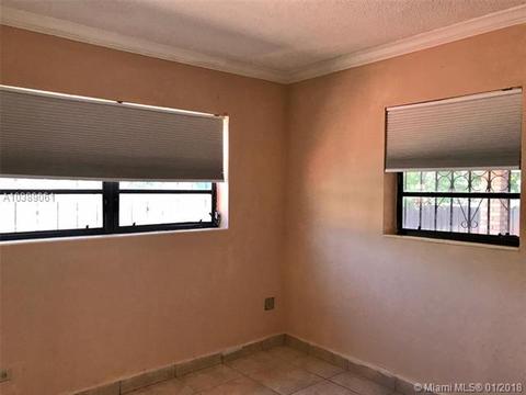 140 E 54th St, Hialeah, FL 33013 photo 10