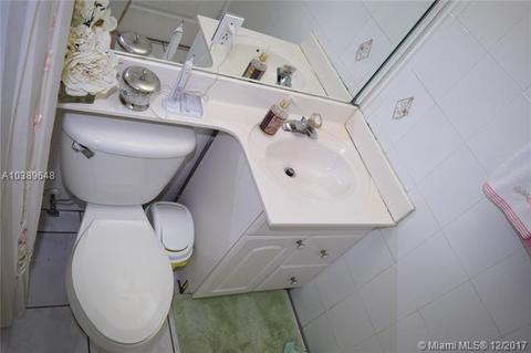 425 E 57th St, Hialeah, FL 33013 photo 8