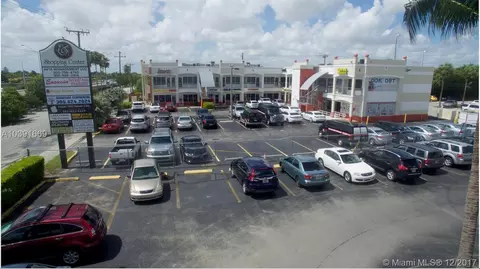 4646 W 4th Ave, Hialeah, FL 33012 photo 1