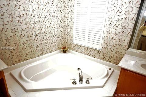 899 SW Bromelia Ter, Stuart, FL 34997 photo 14
