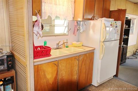 1242 Hunter Rd, Okeechobee, FL 34974 photo 3