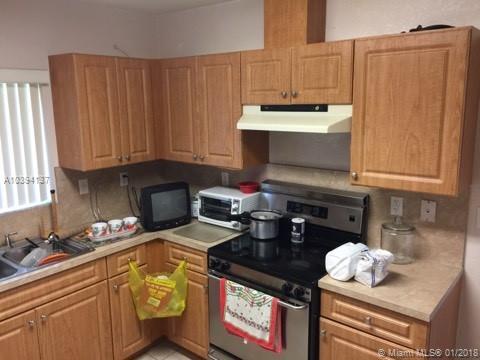 733 SE 8 Pl, Hialeah, FL 33010 photo 6