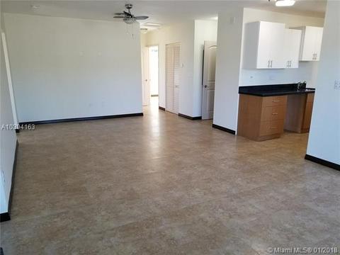 270 E 60th St, Hialeah, FL 33013 photo 7