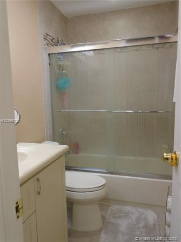 2855 W 74th Pl, Hialeah, FL 33018 photo 14