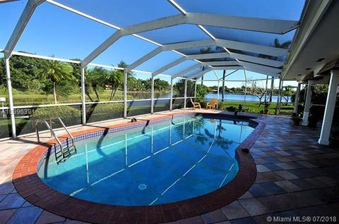 7215 Gleneagle Dr, Miami Lakes, FL 33014 photo 25