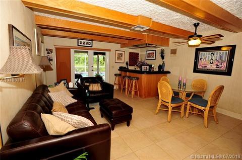 7215 Gleneagle Dr, Miami Lakes, FL 33014 photo 11
