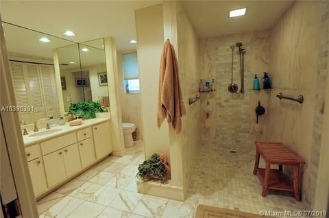 7215 Gleneagle Dr, Miami Lakes, FL 33014 photo 16