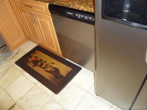 Undisclosed, Hialeah, FL 33015 photo 11
