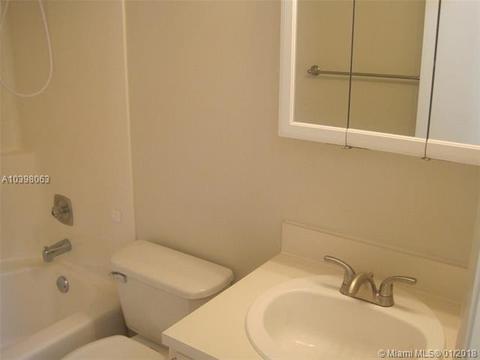 6402 Windmill Gate Rd, Miami Lakes, FL 33014 photo 4