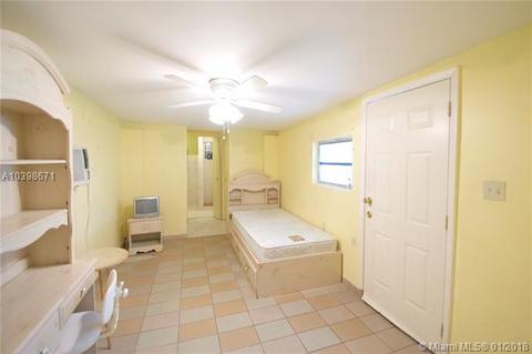 141 E 48 St, Hialeah, FL 33013 photo 9