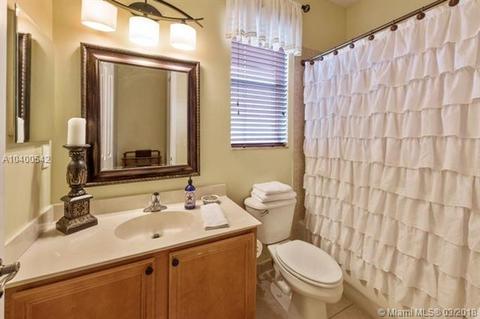3857 E Hibiscus St, Weston, FL 33332 photo 8