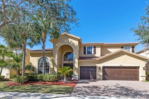 3857 E Hibiscus St, Weston, FL 33332 photo 2