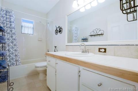 6294 Lucerne St, Jupiter, FL 33458 photo 18