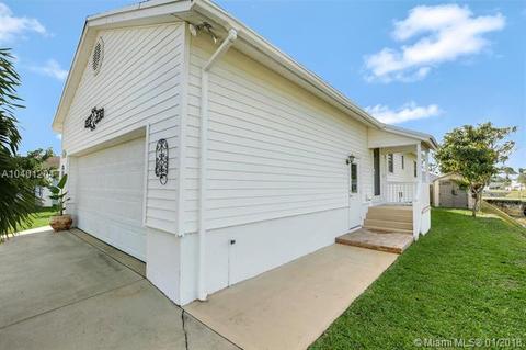 6294 Lucerne St, Jupiter, FL 33458 photo 4