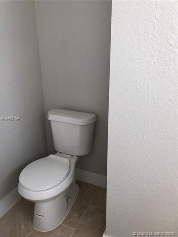 Undisclosed, Hialeah, FL 33014 photo 16