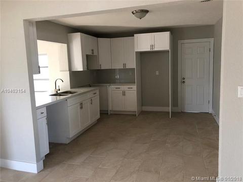 Undisclosed, Hialeah, FL 33014 photo 6