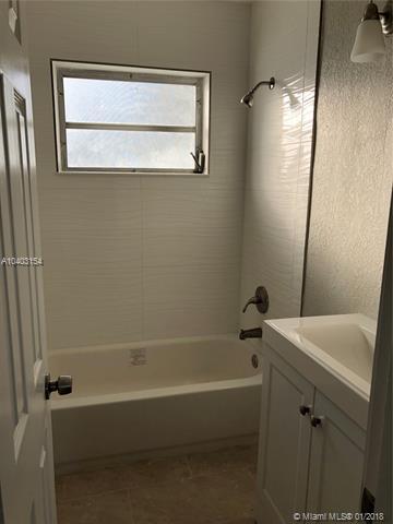 Undisclosed, Hialeah, FL 33014 photo 14