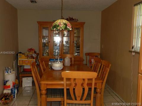 525 E 55th St, Hialeah, FL 33013 photo 4