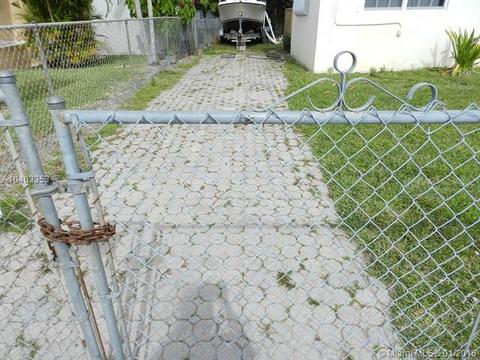 525 E 55th St, Hialeah, FL 33013 photo 17