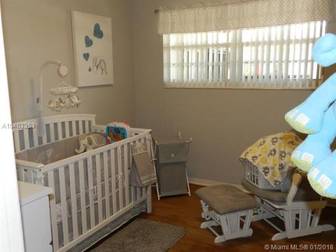 525 E 55th St, Hialeah, FL 33013 photo 6