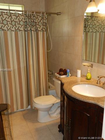 525 E 55th St, Hialeah, FL 33013 photo 10