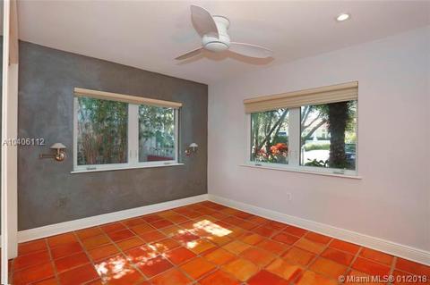 301 Pacific Rd, Key Biscayne, FL 33149 photo 17