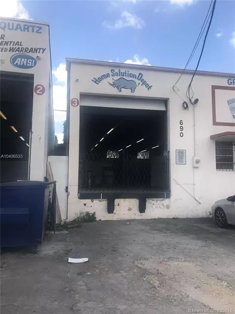 690 W 28th St, Hialeah, FL 33010 photo 2
