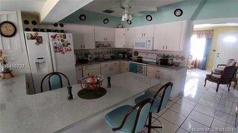 73 E 44th St, Hialeah, FL 33013 photo 3