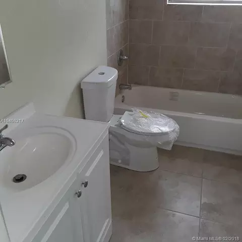 441 SE 2nd St, Hialeah, FL 33010 photo 5