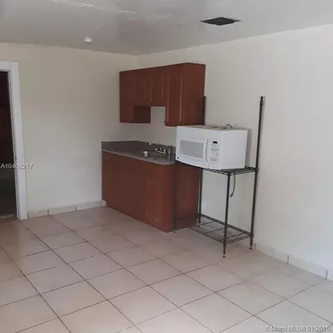 441 SE 2nd St, Hialeah, FL 33010 photo 11