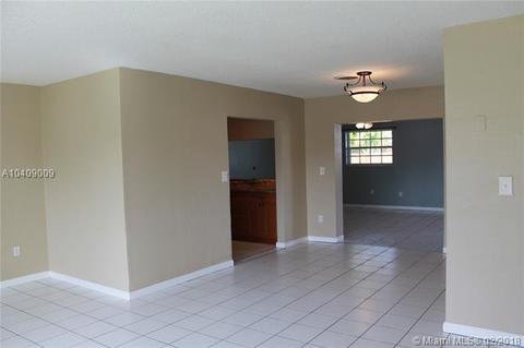 Undisclosed, Hialeah, FL 33015 photo 12