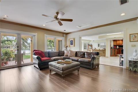 14560 Fitzpatrick Rd, Miami Lakes, FL 33014 photo 5