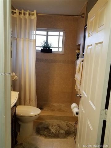 19 E 60th St, Hialeah, FL 33013 photo 9