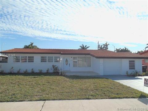 576 53rd Ter, Hialeah, FL 33012 photo 1