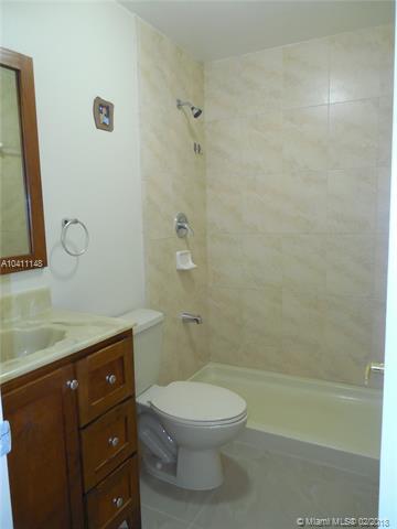 576 53rd Ter, Hialeah, FL 33012 photo 22