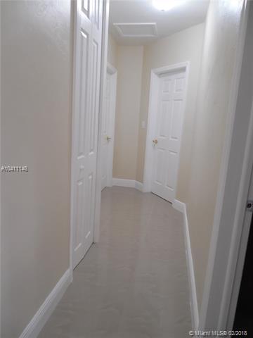 576 53rd Ter, Hialeah, FL 33012 photo 21