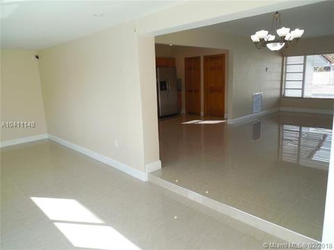 576 53rd Ter, Hialeah, FL 33012 photo 14
