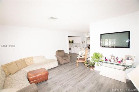 4791 W 9th Ct, Hialeah, FL 33012 photo 6