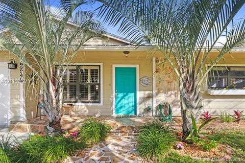 6245 Michael St, Jupiter, FL 33458 photo 2