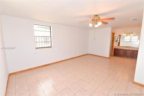 750 E 57th St, Hialeah, FL 33013 photo 12