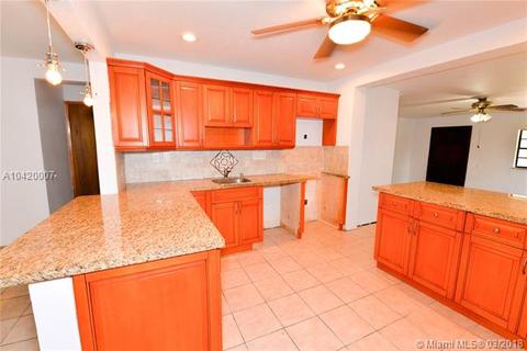 750 E 57th St, Hialeah, FL 33013 photo 18