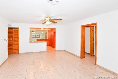 750 E 57th St, Hialeah, FL 33013 photo 6