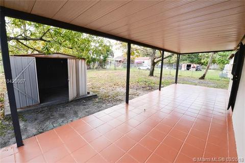 750 E 57th St, Hialeah, FL 33013 photo 20