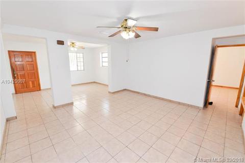 750 E 57th St, Hialeah, FL 33013 photo 3