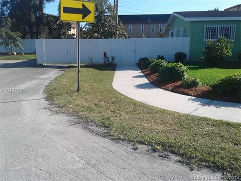 Undisclosed, Hialeah, FL 33014 photo 2