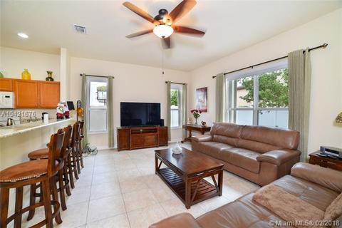 Undisclosed, Miami, FL 33196 photo 6